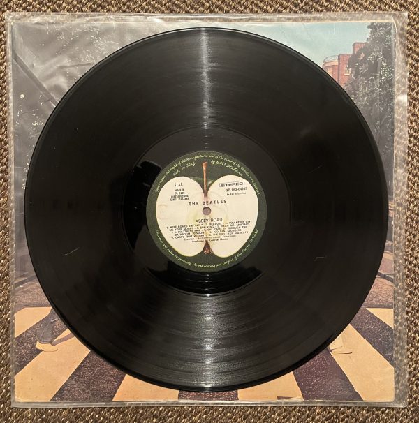 1969 The Beatles ABBEY ROAD Vinyl Record 3C 062-04243 - Image 2